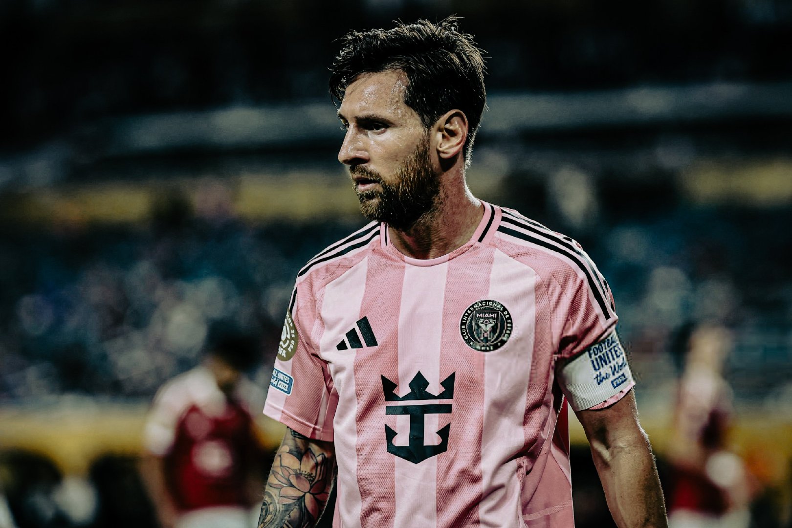 jnh关于今晚体能课后，巴塞罗那复出首秀备战德国杯，管理层满意，年轻球员得到机会的信息